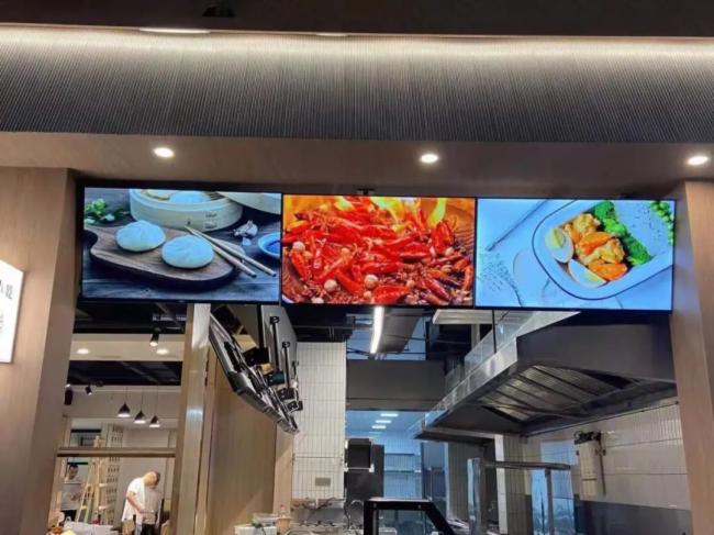 案例丨长沙某快餐门店以AOC商用电视升级智慧餐厅k1体育官网(图4)